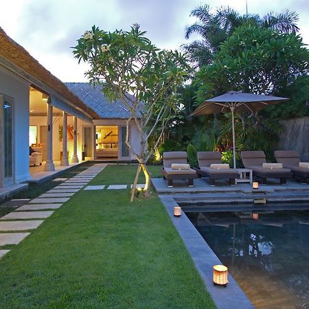 Serene Villas Seminyak  Ngoại thất bức ảnh